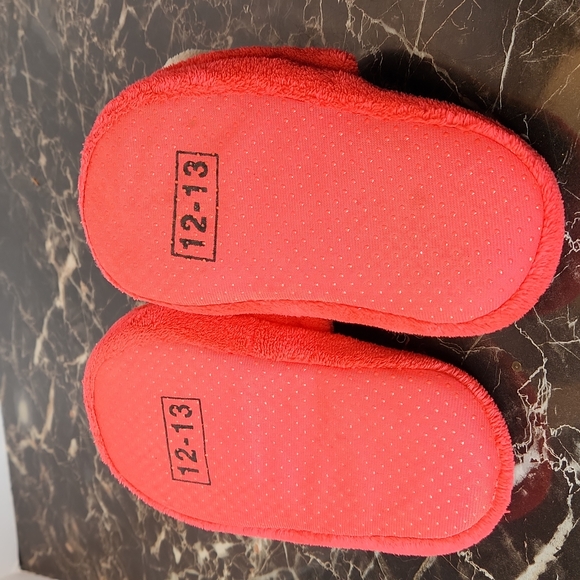 Hello Kitty slippers kids size 12-13 - Picture 3 of 3